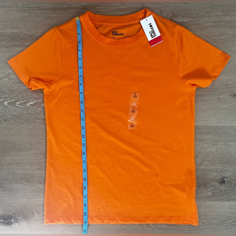 NWT Epic Threads Tee - Picture 3 of 5